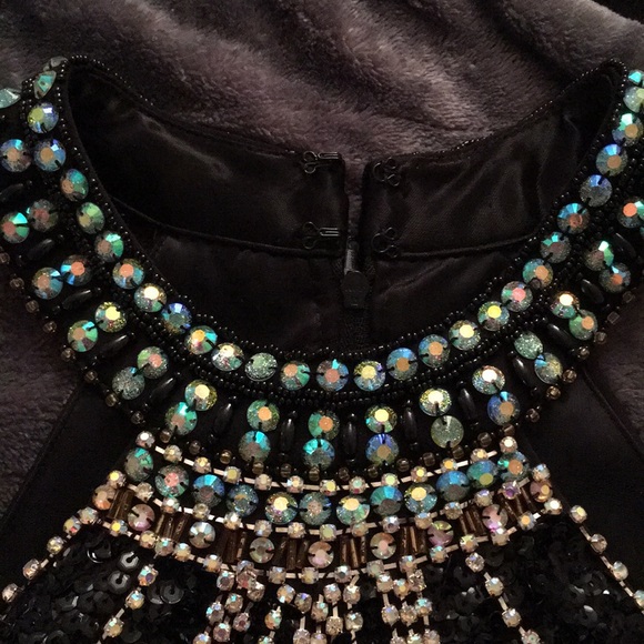 embellished jeweled crop top - Picture 4 of 4